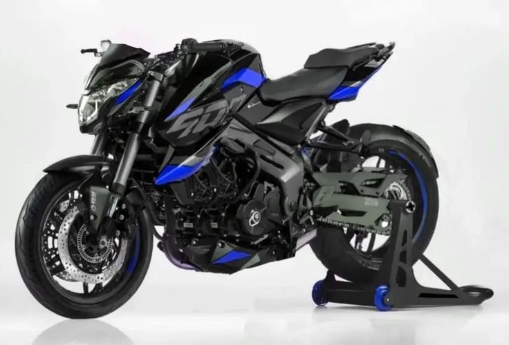 NS400Z 2025 First Ride Review: Power, Grip & a Quick-Shifter